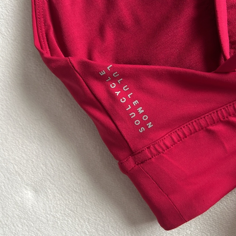 Lululemon Ride & Reflect Bra *lululemon X SoulCycle
Ruby Red - Picture 6 of 10